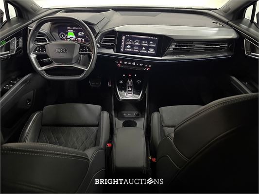 Audi Q4 50 Launch edition S Competition Quattro 77 kWh 2021 (Origineel-NL), N-031-PL