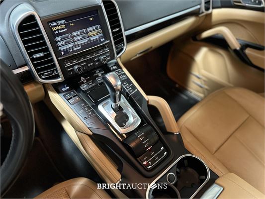 Porsche Cayenne 3.0 V6 S E-Hybrid 416pk 2014 (Origineel-NL), 1-ZDG-21