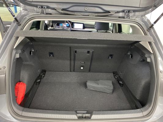 Volkswagen Golf 1.0etsi MHEV life 81kW -7 1.0 DSG 110pk 2024 (Origineel-NL), X-550-ZT