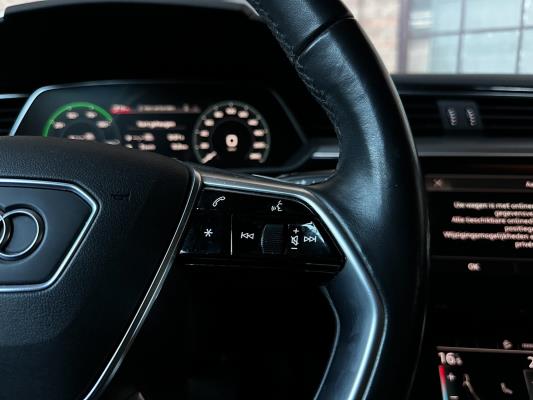 Audi e-tron 50 quattro edition 71 kWh 313pk 2020 (Origineel-NL+1e eigenaar), K-399-HL