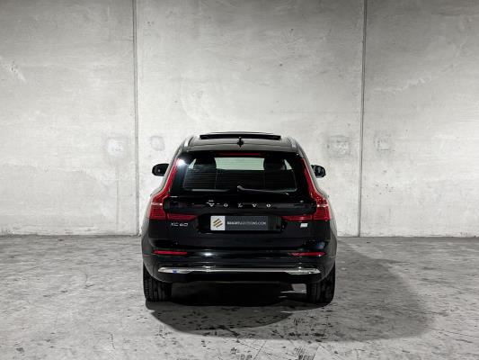 Volvo XC60 2.0 T6 Plug-in hybrid AWD Core Bright 253pk 2027 (Origineel-NL+1e eigenaar), S-190-RP