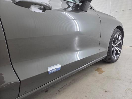 Volvo V60 T6 Recharge R-Design 2.0 AWD 398pk 2022 (Origineel-NL), P-467-DX