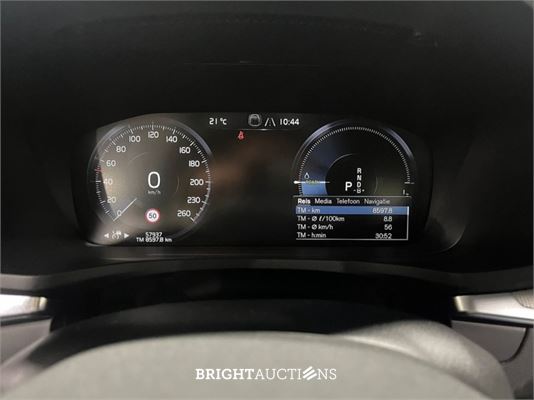 Volvo S60 Recharge T8 R-Design 2.0 AWD 392pk 2021 (Origineel-NL), L-726-VX
