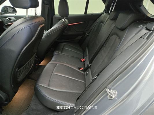 BMW 118i 1-serie High Executive 136pk 2022 1-Serie, Z-968-PB