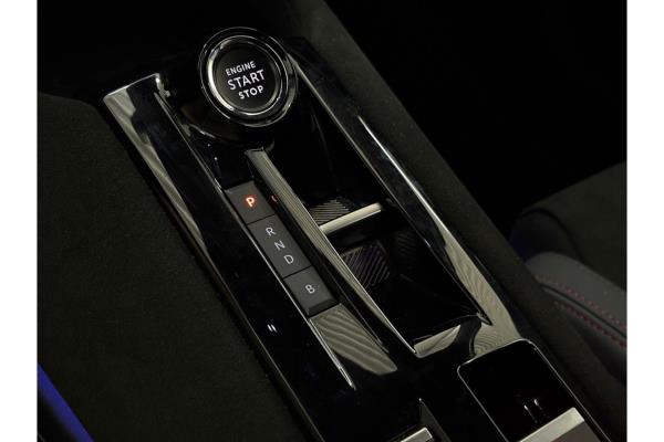 Alfa Romeo Junior Elettrica Veloce 54 kWh 281pk 2025 (Origineel-NL), JLX-71-H