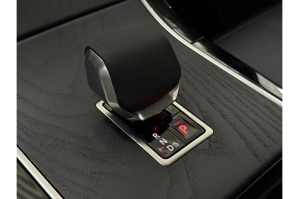 Land Rover Range Rover Velar P400e Dynamic HSE PHEV 2.0 AWD 443pk 2024 (Origineel-NL), Z-139-HJ