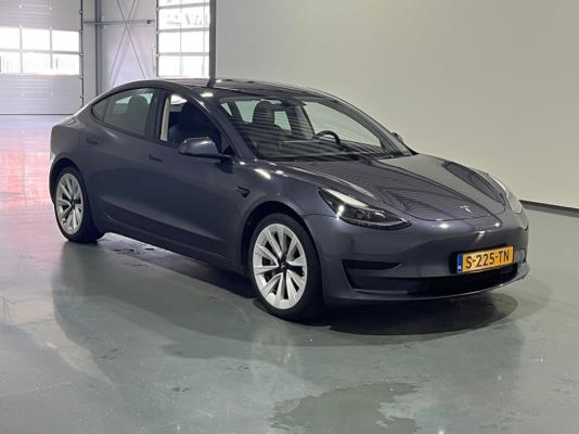 Tesla Model 3 Standard RWD Plus 60 kWh 238pk 2023 (Origineel-NL), S-225-TN