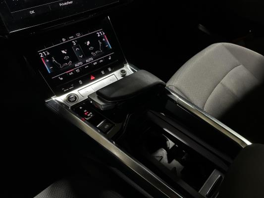 Audi e-tron Sportback 55 quattro Business edition 95 kWh 408pk 2020 (Origineel-NL+1e eigenaar), K-601-GZ