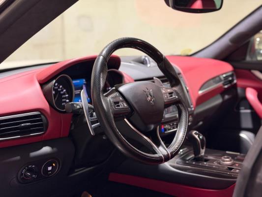 Maserati Levante 3.0 V6 D AWD 275pk 2017 (Origineel-NL), ND-376-K