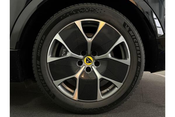 Lotus Eletre EDS 450 4WD 112 kWh 612pk 2023 (Origineel-NL), X-319-JJ