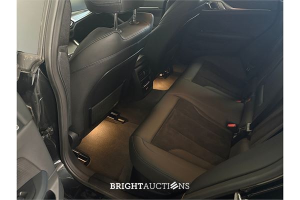 BMW i4 eDrive35 70 kWh 2023 (Origineel-NL), X-963-DD