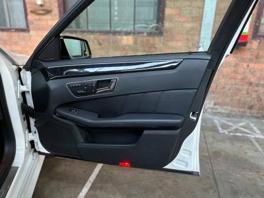 Mercedes-Benz E63 AMG 6.2 V8 -CARBON- 525pk 2010 (Origineel-NL) E-Klasse, 47-LKB-6