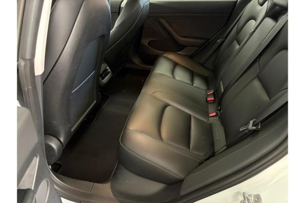 Tesla Model 3 Standard RWD Plus 60 kWh 238pk 2021 (Origineel-NL), N-008-RP