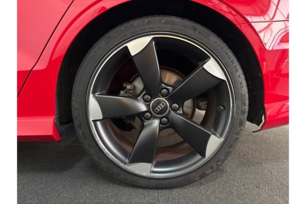 Audi A3 Limousine 35 CoD Advance Sport TFSI 150pk 2019 (Origineel-NL), ZL-485-D