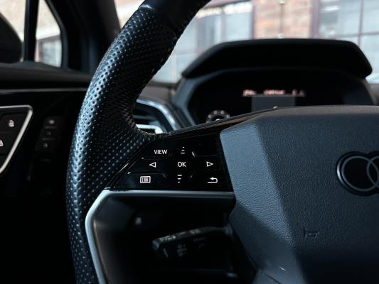 Audi Q4 e-tron 50 quattro Launch edition S Competition 77 kWh 299pk 2022 (Origineel-NL+1e eigenaar), P-122-GB 