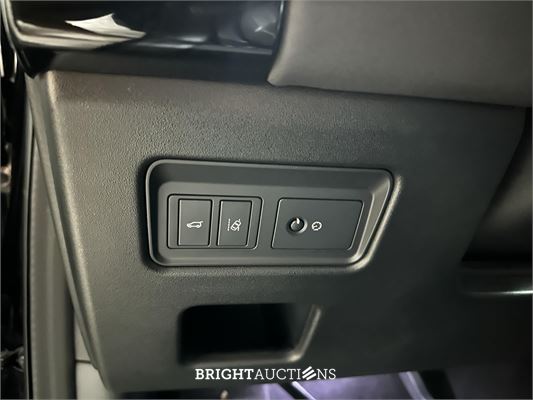 Land Rover Discovery 3.0 Td6 HSE Luxury 258pk 2018 7-persoons, T-774-BK