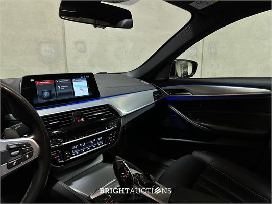 BMW M550i xDrive High Executive 462pk 2018 5-serie, KKP-44-R