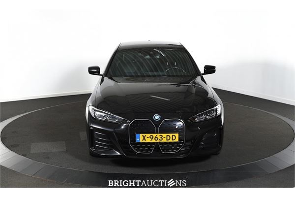 BMW i4 eDrive35 70 kWh 2023 (Origineel-NL), X-963-DD