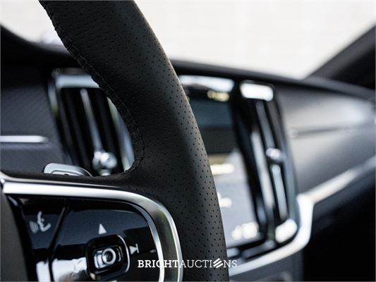 Polestar 1 2.0 T8R (1 van 1500) Carbon Plug-In Hybrid 609pk 2022