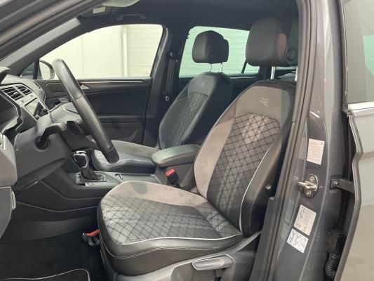 Volkswagen Tiguan eHybrid R-Line Business 1.4 TSI 265pk 2022 (Origineel-NL), P-225-HR