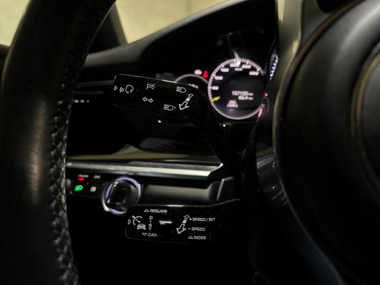 Porsche Panamera Sport Turismo  4 E-Hybrid 2.9 V6 462pk 2018, L-703-KR