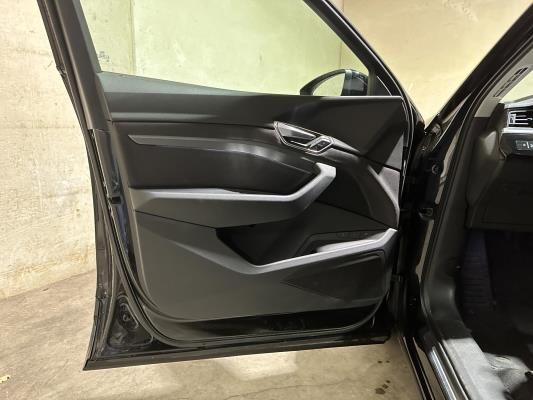 Audi e-tron Sportback 55 Quattro Business Edition 95 kWh 408pk 2020 (Origineel-NL + 1e Eigenaar), K-592-GL