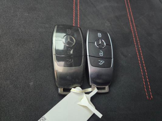 Mercedes-Benz A-klasse 250 e Business Solution AMG Limited 160 pk 2021, N-044-HS