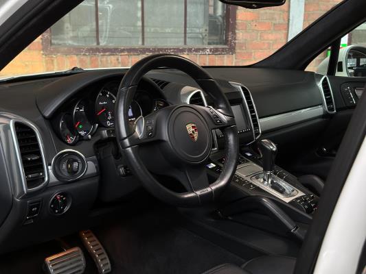 Porsche Cayenne Turbo 4.8 V8 500PK 2010 38.000KM!