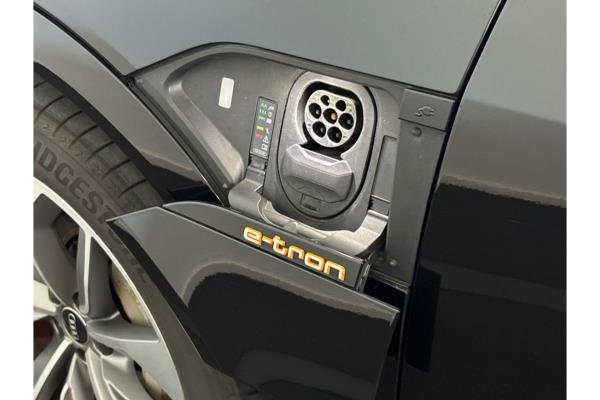 Audi e-tron 55 S edition Quattro 95 kWh 408pk 2021 (Origineel-NL), L-559-DX