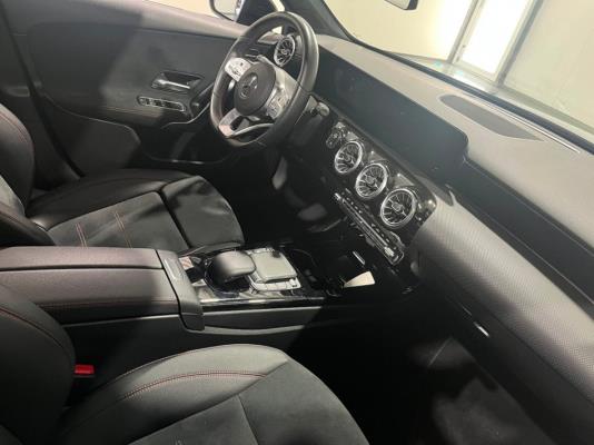 Mercedes-Benz A180 Premium AMG 136pk 2022 (Origineel-NL) A-klasse, P-368-SZ