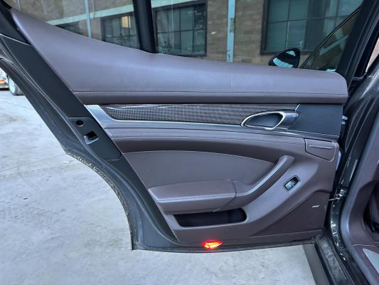 Porsche Panamera Turbo 4.8 V8 500pk 2009 Sport-Chrono, N-110-LT