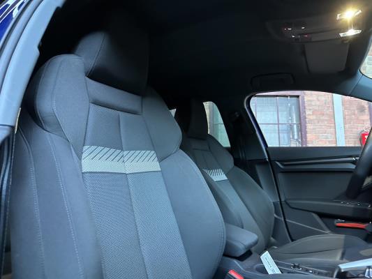 Audi A3 Sportback 35 TFSI Business edition 150pk 2020 (Origineel-NL+1e eignaar), J-594-JG