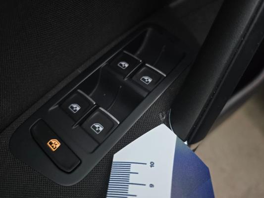 Volkswagen Golf Highline Business R 1.5 TSI 150pk 2018, X-726-KS