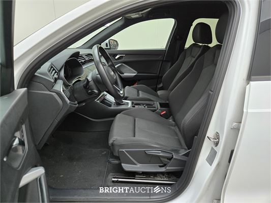 Audi Q3 45 e Advanced edition TFSI 266pk 2022 (Origineel-NL), R-270-FF