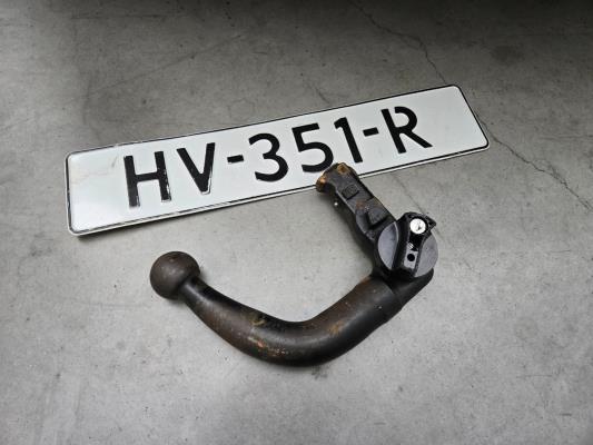 Jaguar XE D Portfolio 2.0 163pk 2015 (Origineel-NL), HV-351-R