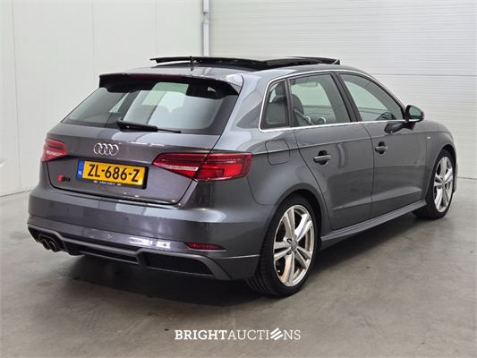 Audi A3 Sportback 35 CoD Sport S-Line Edition TFSI 150pk 2019 (Origineel-NL), ZL-686-Z