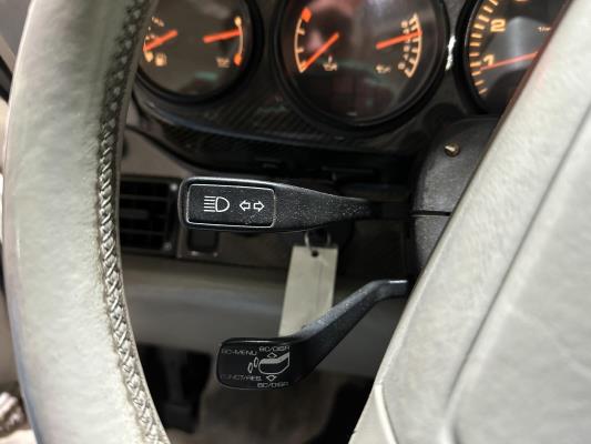 Porsche 911 Carrera 4 3.6 -automaat- 250 pk 1990