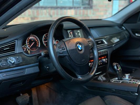 BMW ActiveHybrid7 F04 4.4 V8 7-serie 465pk 2011 -Youngtimer-