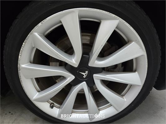 Tesla Model 3 Standard RWD Plus 60 kWh 238pk 2019 (Origineel-NL), G-349-DS