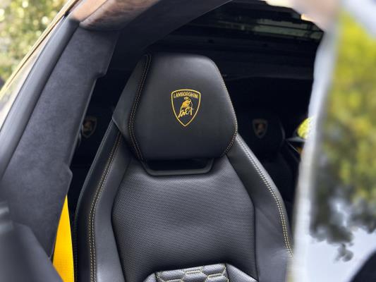 Lamborghini Urus 4.0 V8 650pk 2019 (Origineel-NL), NL-Kenteken