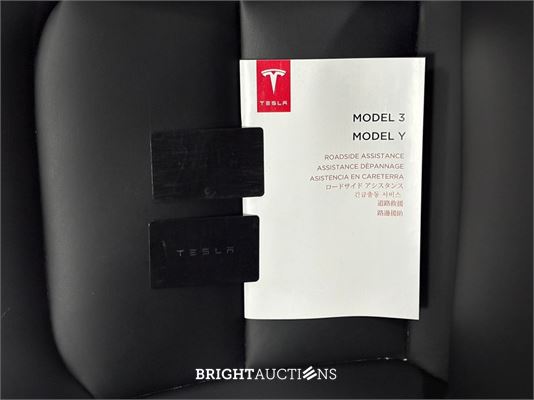 Tesla Model Y RWD 58 kWh 2022 (Origineel-NL), R-194-TR