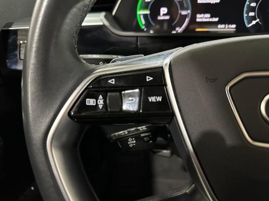 Audi Q8 e-tron 50 quattro Advanced Edition 95 kWh 340pk 2023 (Origineel-NL), T-629-HS