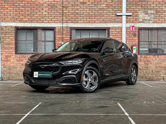 BRIGHT AUCTIONS: Premium daily drivers, classics & mixed vehicles te Boxmeer