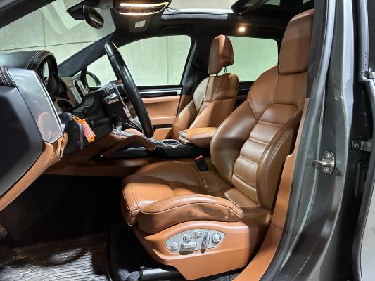 Porsche Cayenne Turbo 4.8 V8 520pk 2017 Sport-Chrono