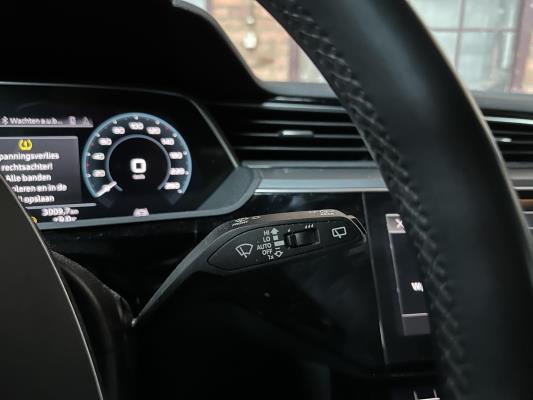 Audi e-tron 55 quattro Business edition 95 kWh 408pk 2020 (Origineel-NL+1e eigenaar), K-611-KJ
