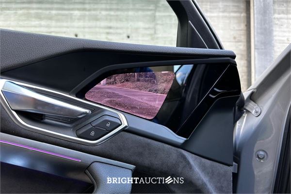 Audi e-tron Sportback 50 S edition Quattro 71 kWh 313pk 2021, T-261-RR