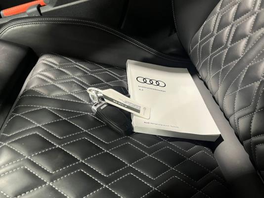 Audi A3 Limousine 30 S edition TFSI 110pk 2022 (Origineel-NL), P-528-PR