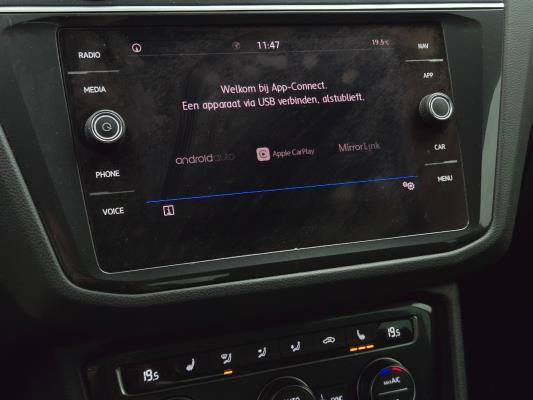 Volkswagen Tiguan ACT Highline Business R 1.5 TSI 150pk 2019, N-374-LX