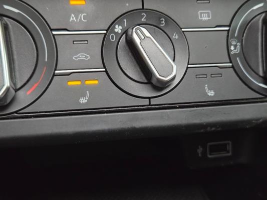 Volkswagen Polo GTI 2.0 TSI 200pk 2018, R-943-GD