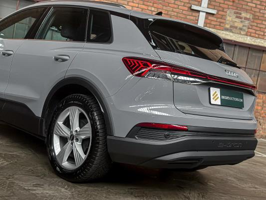 Audi Q4 e-tron 35 Launch edition 55 kWh 170pk 2021 (Origineel-NL+1e eigenaar), N-924-PK